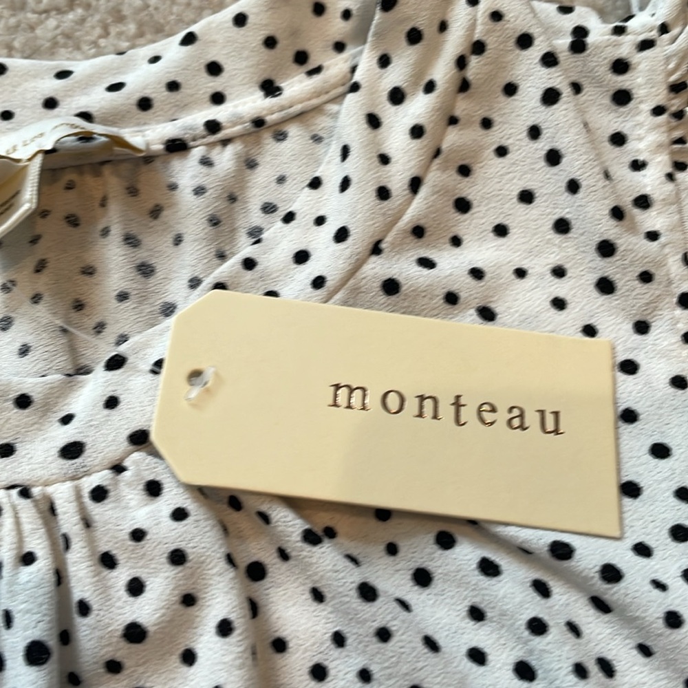 lightweight ruffles cap sleeve shirt